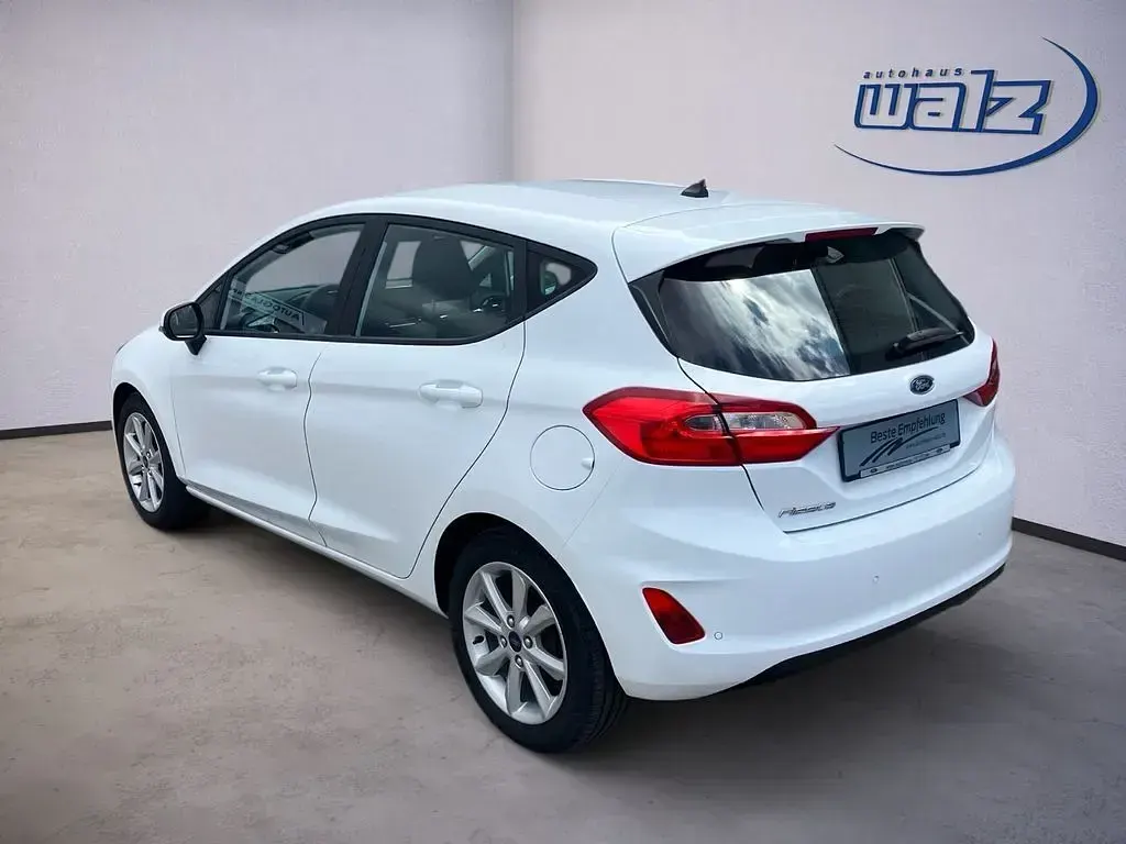 Usata Ford Fiesta Cool & Connect 101 CV (74 kW) 2018 Bianco Utilitaria