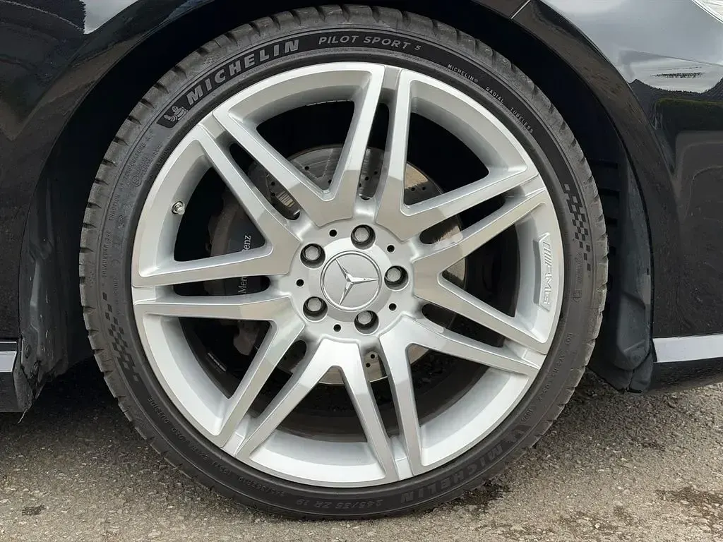 Gebraucht Mercedes E200 Avantgarde 184 PS (135 kW) 2013 Schwarz Kombi