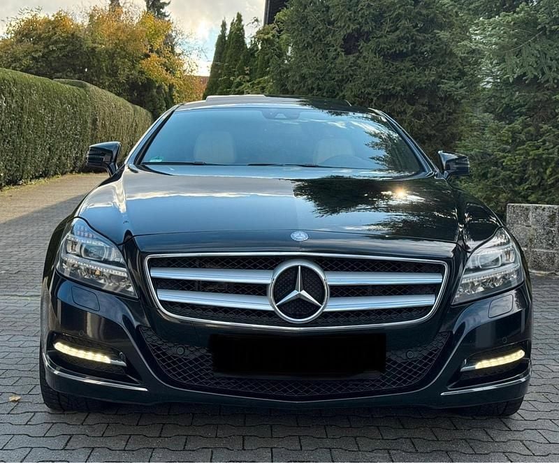 Schwarz Gebraucht 2014 Mercedes CLS350 AMG line Kombi | 12.900 € (Superpreis) - Bild 1/4