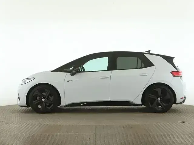 Gebraucht VW ID.3 GTX 210 kW (286 PS) 2024 Gletscherweiß metallic schwarz Kleinwagen