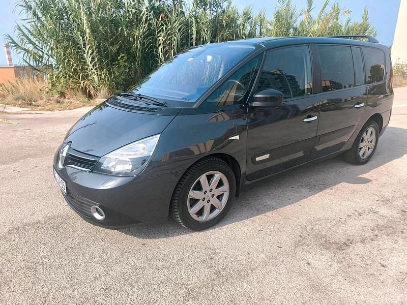 Grau Gebraucht 2023 Renault Grand Espace Van / Kleinbus | 8.999 € - Bild 1/4