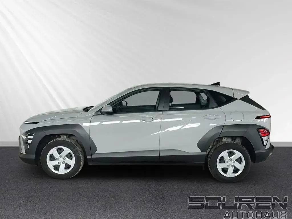 Gebraucht Hyundai Kona Select 120 PS (88 kW) 2024 Grau SUV