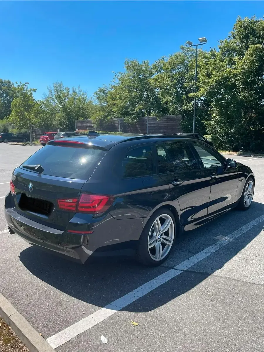 Gebraucht BMW 530 M Sport 258 PS (189 kW) 2013 Blau Kombi