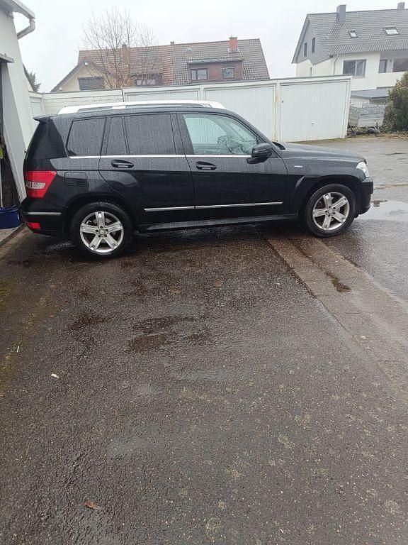 Gebraucht Mercedes GLK220 170 PS (125 kW) 2011 Schwarz SUV