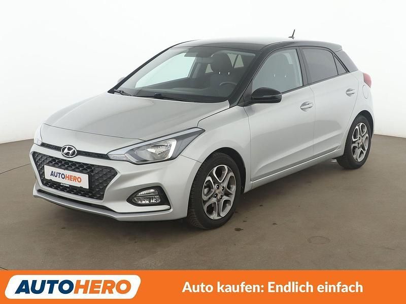 Gebraucht Hyundai i20 Advantage 84 PS (61 kW) 2020 Silber Kleinwagen