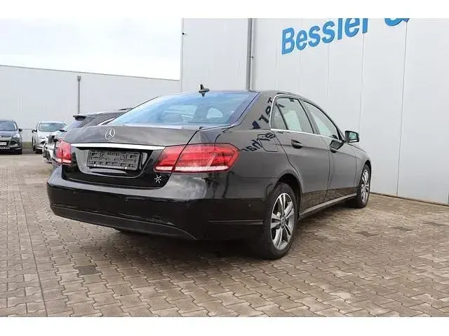 Gebraucht Mercedes E300 231 PS (169 kW) 2014 Schwarz Limousine