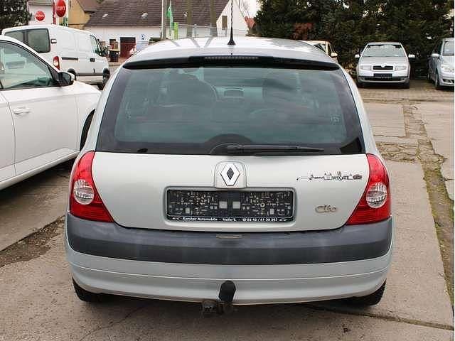 Gebraucht Renault Clio II Authentique 75 PS (55 kW) 2003 Silber Limousine