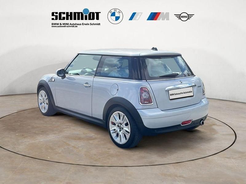 Gebraucht Mini Cooper 122 PS (89 kW) 2010 Weiß Kleinwagen