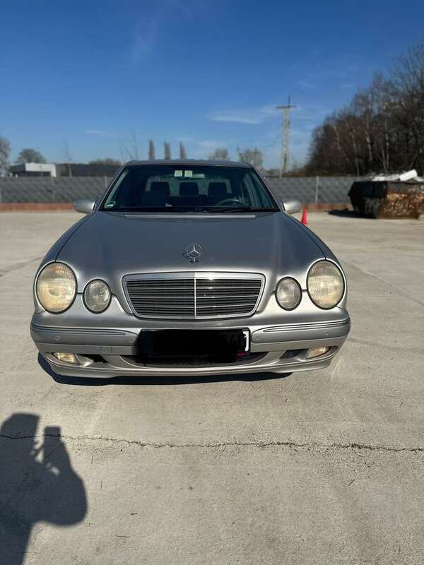 Gebraucht 2001 Mercedes E280 Avantgarde Limousine | 4.500 € (Fairer Preis) - Bild 1/4