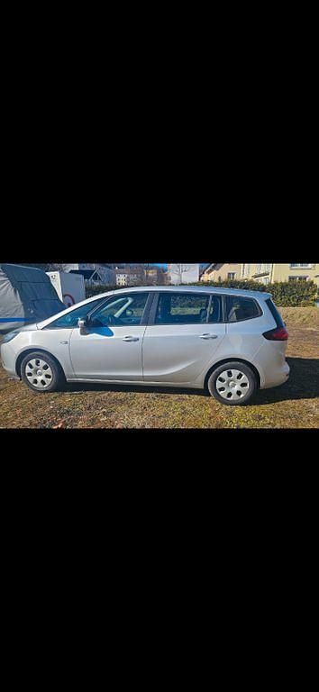 Gebraucht 2016 Opel Zafira Innovation Van / Kleinbus | 9.999 € (Fairer Preis) - Bild 1/4