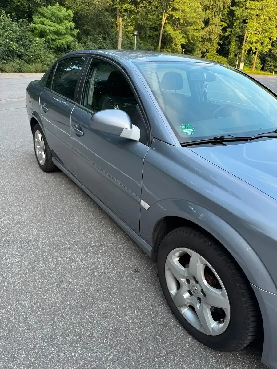 Gebraucht Opel Vectra 140 PS (102 kW) 2006 Grau Limousine