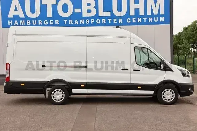 Gebraucht Ford Transit 131 PS (96 kW) 2024 Frostweiß Van / Kleinbus