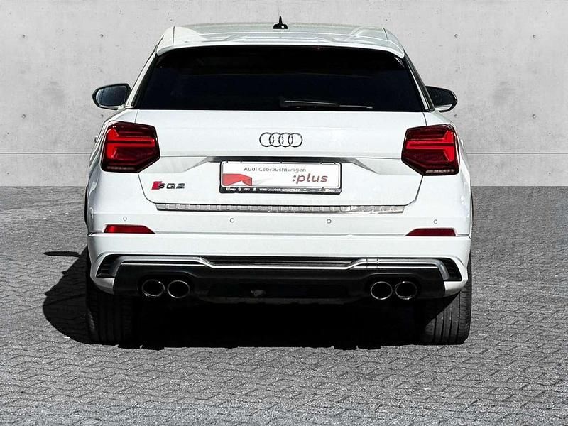 Gebraucht Audi SQ2 Sport 300 PS (220 kW) 2020 Gletscherweiß metallic SUV