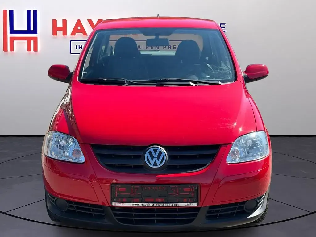 Używany VW Fox 54 KM (39 kW) 2008 Czerwony Hatchback