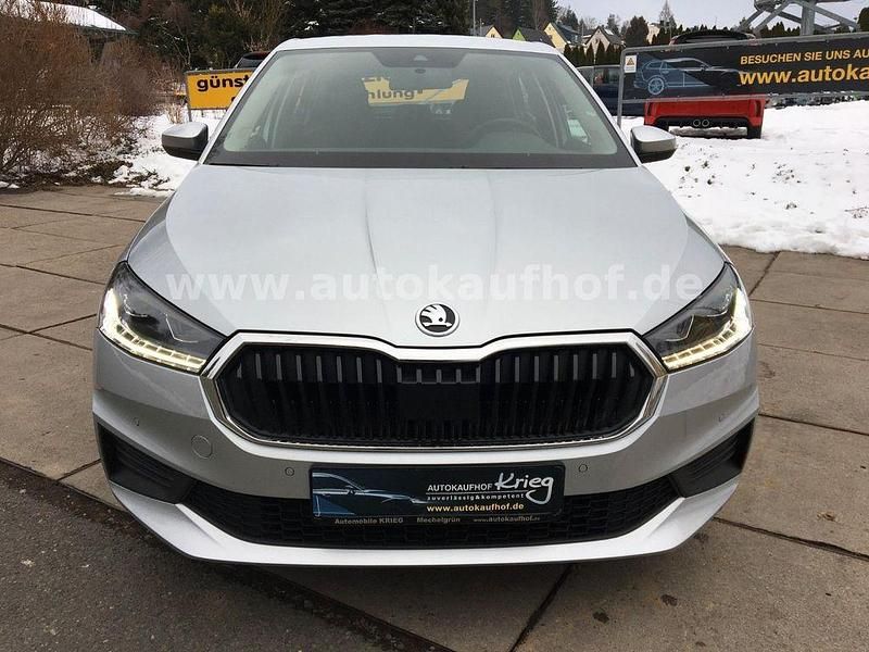 Gebraucht Skoda Fabia Tour 95 PS (69 kW) 2022 Silber Limousine