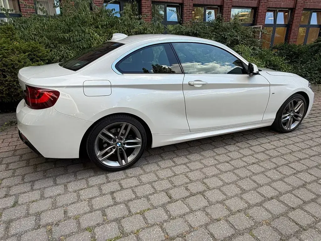 Gebraucht BMW 230 Coupé M Sport 252 PS (185 kW) 2016 Weiß Coupé