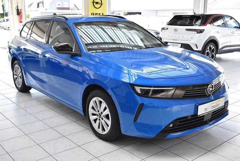 Gebraucht Opel Astra Edition 110 PS (80 kW) 2024 Rot kardio rot met. Kombi