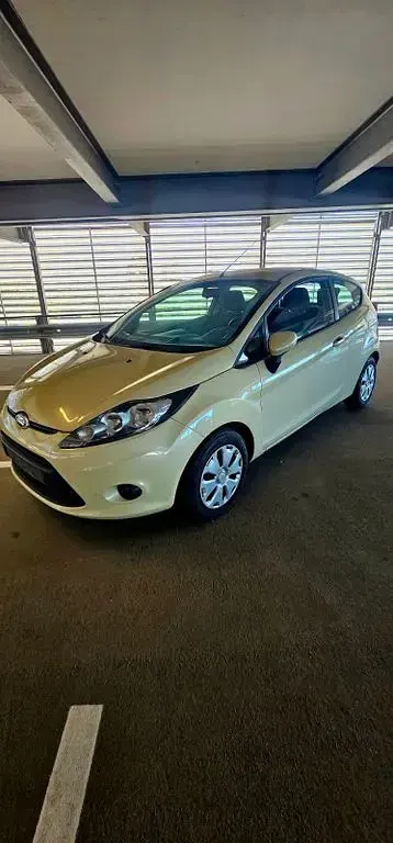 Gebraucht Ford Fiesta 90 PS (66 kW) 2008 Grün Kleinwagen