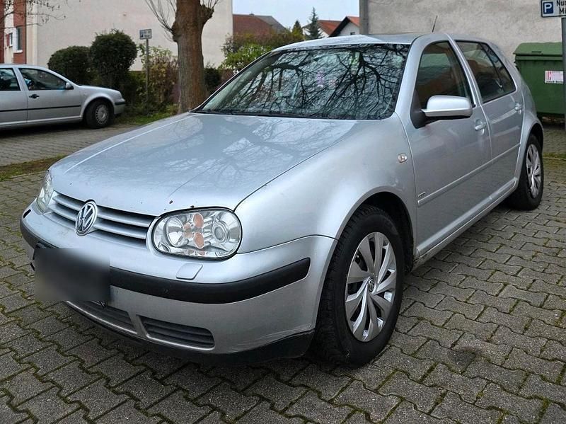 Gebraucht VW Golf 131 PS (96 kW) 2003 Silber Limousine