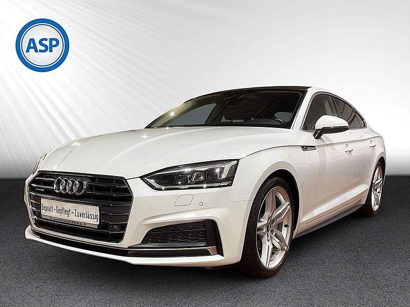 Weiß (gletscherweiß metallic) Gebraucht 2019 Audi A5 Design Limousine | 26.758 € (Fairer Preis) - Bild 1/4