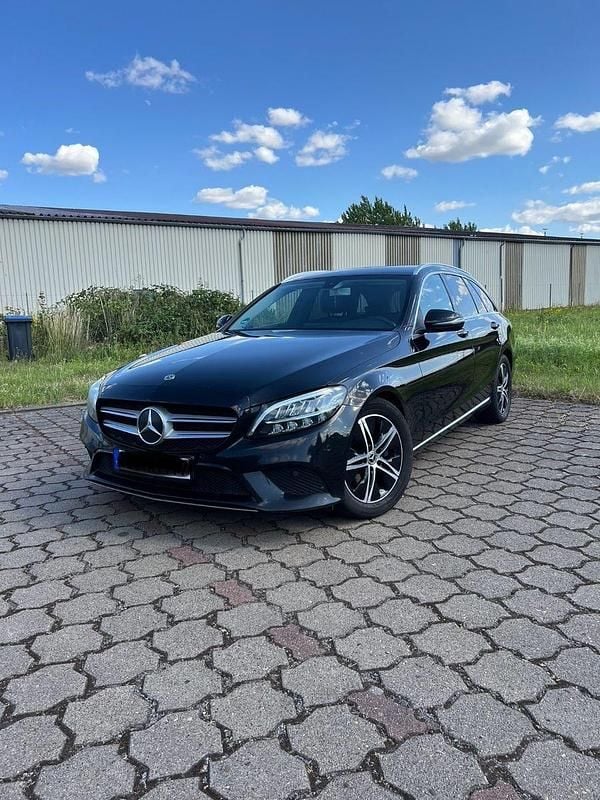 Schwarz Gebraucht 2019 Mercedes C220 Kombi | 14.900 € (Superpreis) - Bild 1/4
