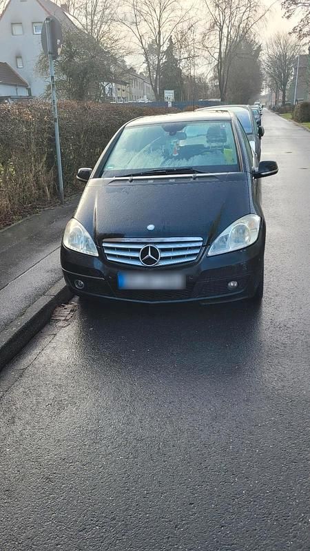 Gebraucht Mercedes A160 95 PS (69 kW) 2010 Schwarz Limousine