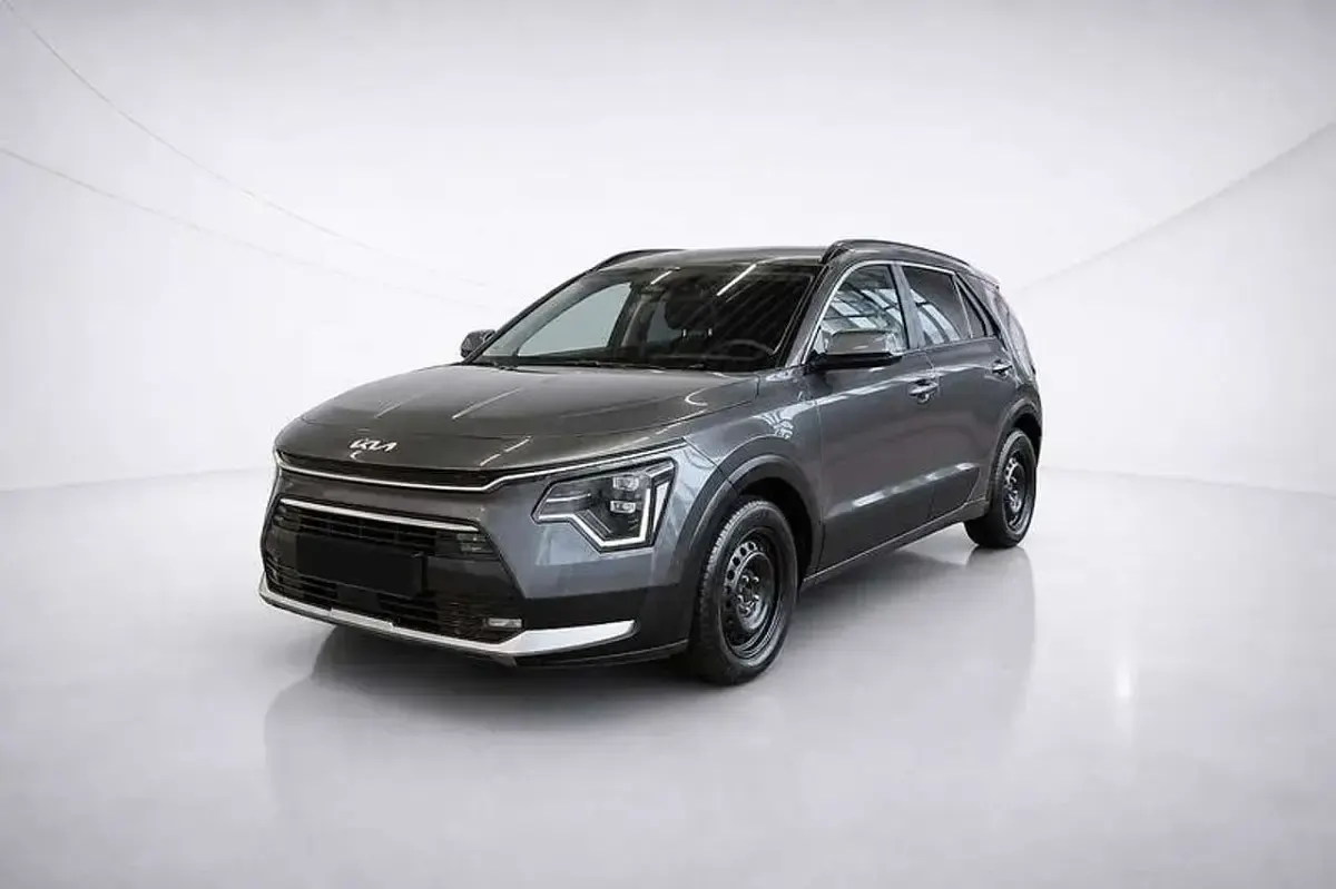Gebraucht Kia Niro Spirit 182 PS (133 kW) 2024 Grau SUV