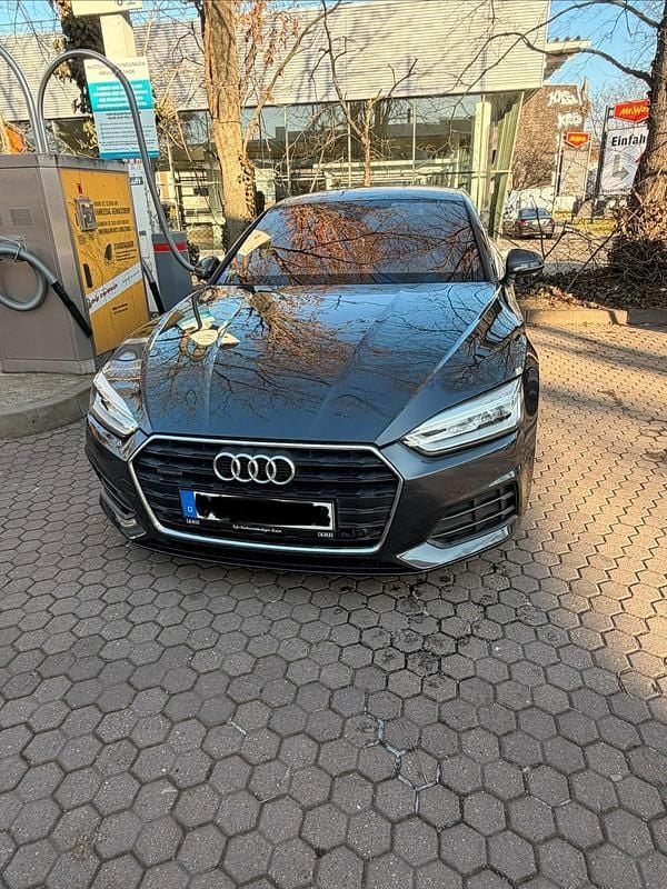 Grau Gebraucht 2018 Audi A5 Sportback Kleinwagen | 18.800 € (Guter Preis) - Bild 1/4