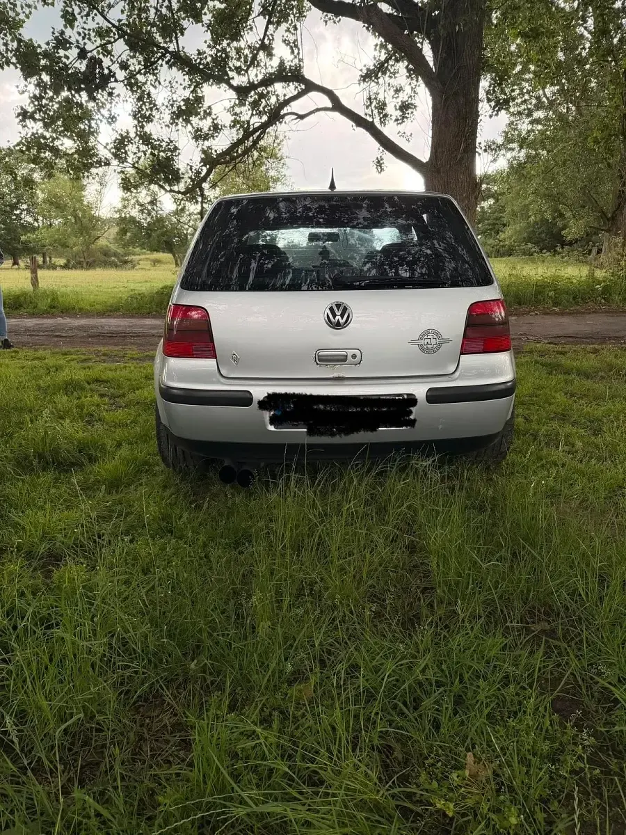 Gebraucht VW Golf IV 75 PS (55 kW) 2000 Silber Kleinwagen