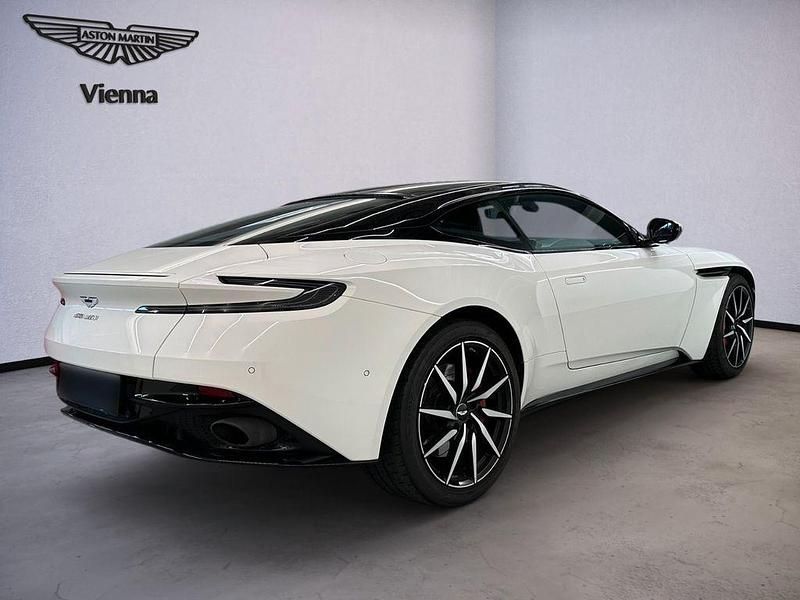 Gebraucht Aston Martin DB11 510 PS (375 kW) 2018 Weiß Coupé