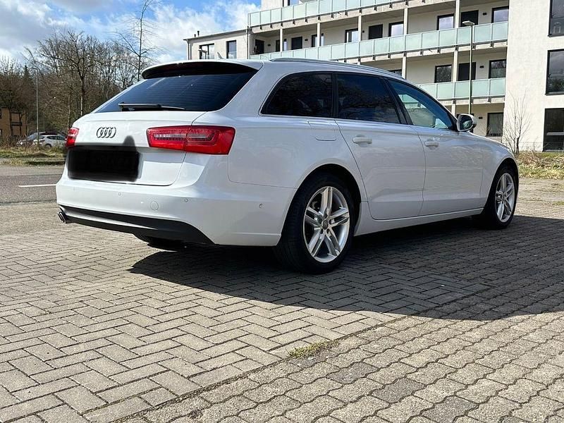 Gebraucht Audi A6 Ambiente 177 PS (130 kW) 2013 Weiß Kombi