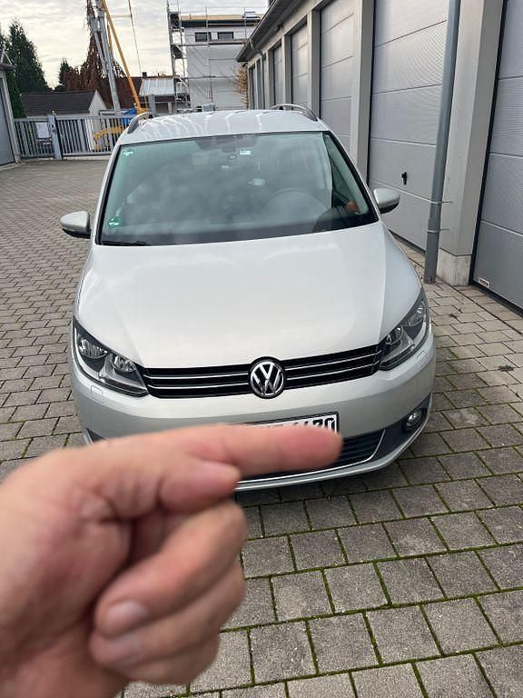 Gebraucht VW Touran 140 PS (102 kW) 2012 Van / Kleinbus