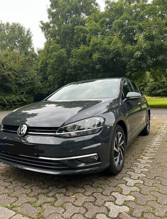 Gebraucht VW Golf VII Join 116 PS (85 kW) 2018 Grau Limousine
