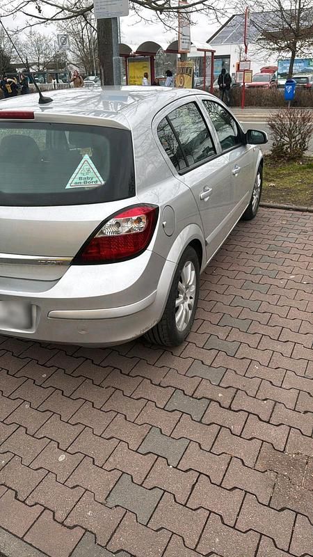 Gebraucht Opel Corsa 100 PS (73 kW) 2004 Grau Kleinwagen