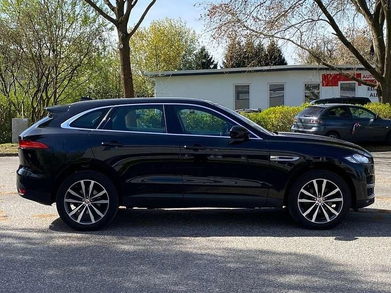 Gebraucht Jaguar F-Pace Portfolio 300 PS (220 kW) 2017 Schwarz SUV