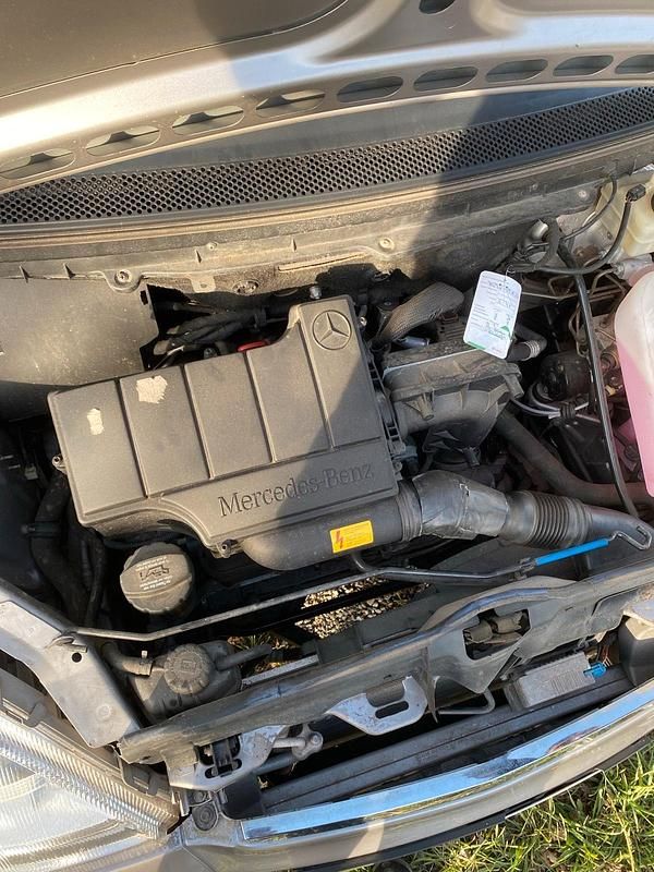 Usado Mercedes A140 82 HP (60 kW) 1999 Prateado Sedan