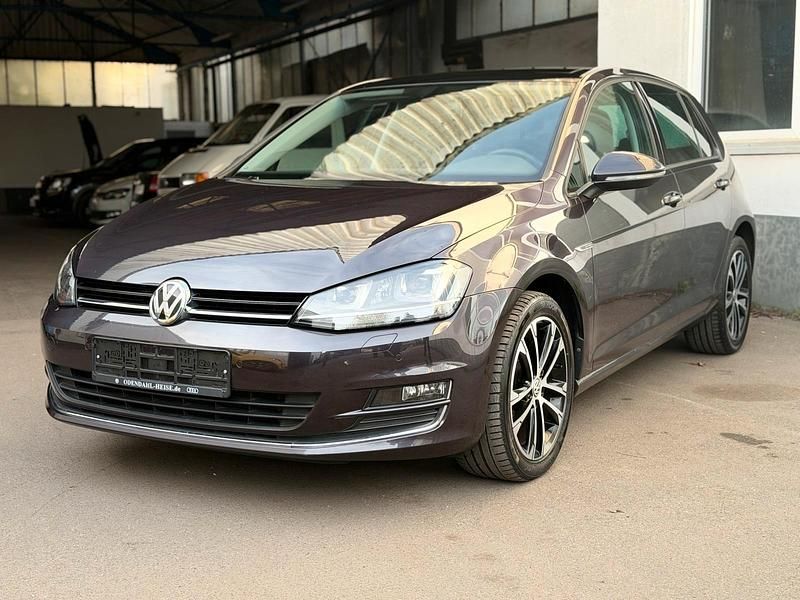 Gebraucht VW Golf VII LOUNGE 110 PS (80 kW) 2015 Blau Limousine