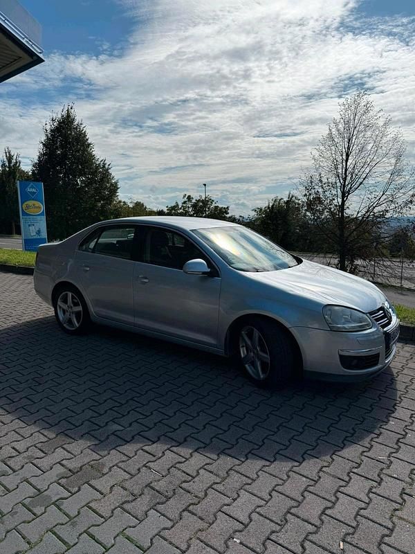 Gebraucht 2006 VW Jetta Limousine | 2.200 € (Fairer Preis) - Bild 1/4