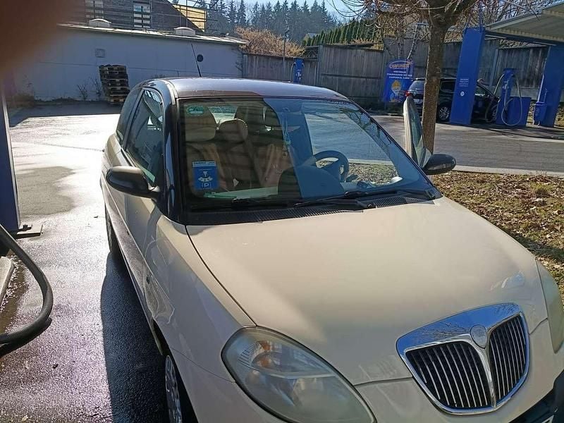 Gebraucht Lancia Ypsilon 60 PS (44 kW) 2006 Beige Kleinwagen
