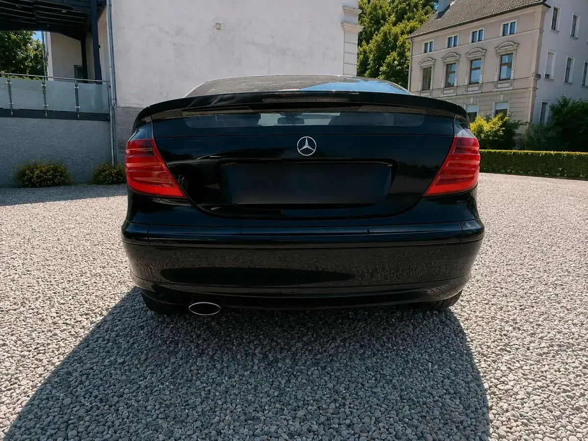 Gebraucht Mercedes C180 143 PS (105 kW) 2002 Schwarz Coupé
