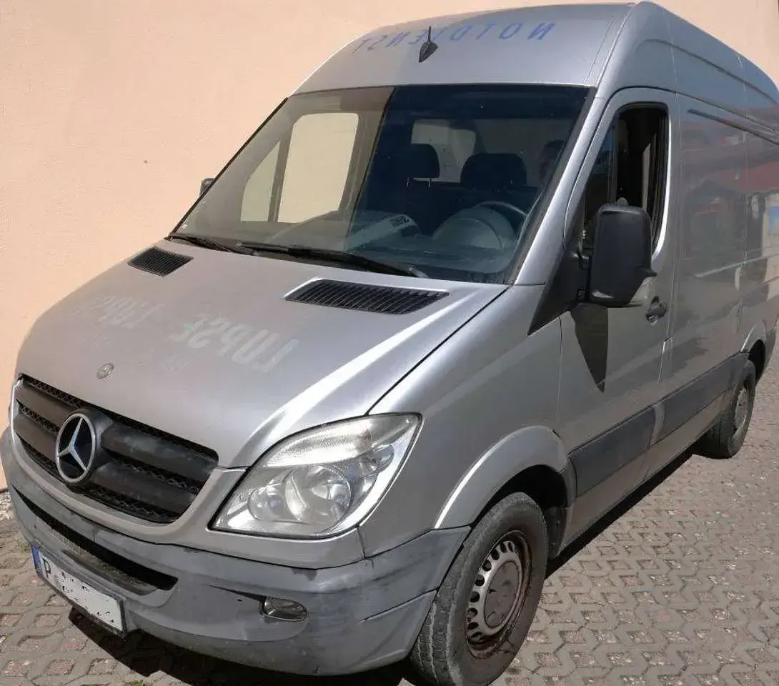 Gebraucht Mercedes Sprinter 129 PS (94 kW) 2007 Grau Van