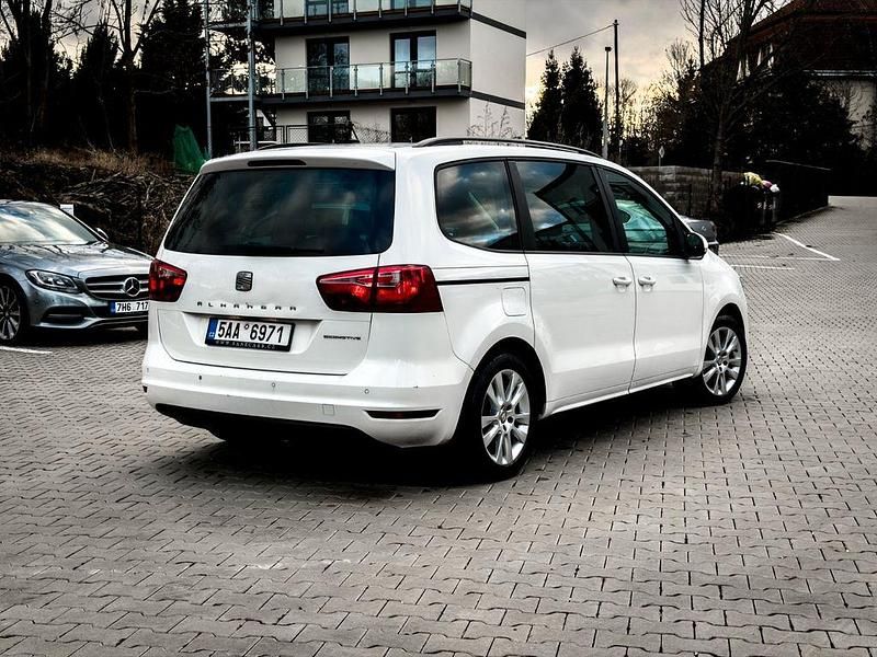 Gebraucht Seat Alhambra Style 170 PS (125 kW) 2012 Weiß Van / Kleinbus