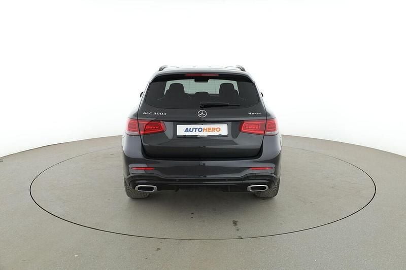 Gebraucht Mercedes GLC300 AMG line 245 PS (180 kW) 2019 Grau SUV