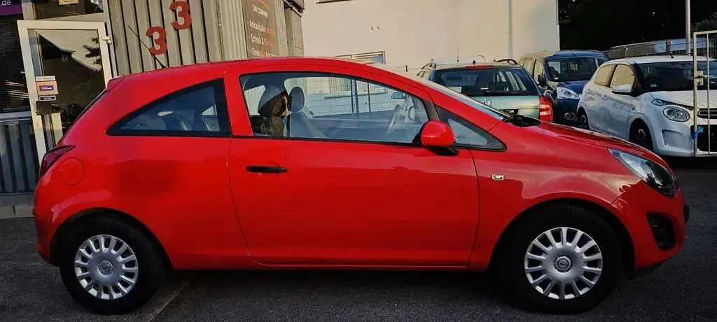 Gebraucht Opel Corsa Selection 69 PS (50 kW) 2014 Rot Kleinwagen