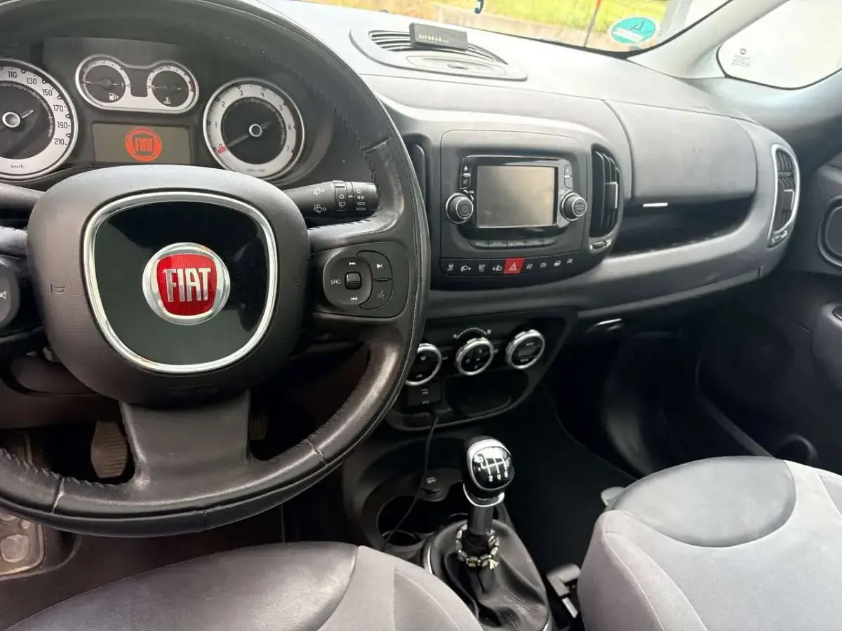 Gebraucht Fiat 500L Lounge 105 PS (77 kW) 2014 Rot Van / Kleinbus