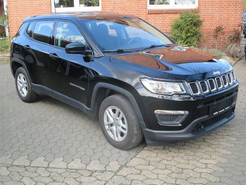Gebraucht Jeep Compass Sport 120 PS (88 kW) 2019 Schwarz SUV