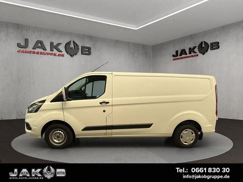 Gebraucht Ford Transit Custom Trend 105 PS (77 kW) 2022 Frostweiß Van / Kleinbus