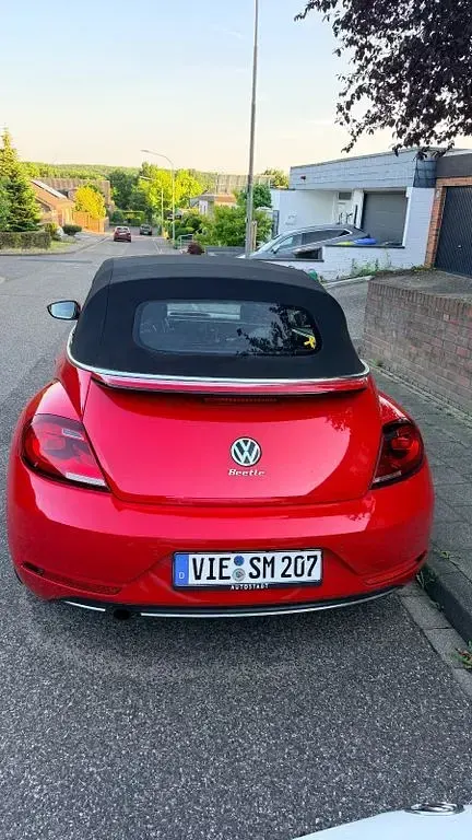 Gebraucht VW Beetle Sound 105 PS (77 kW) 2017 Rot Kleinwagen