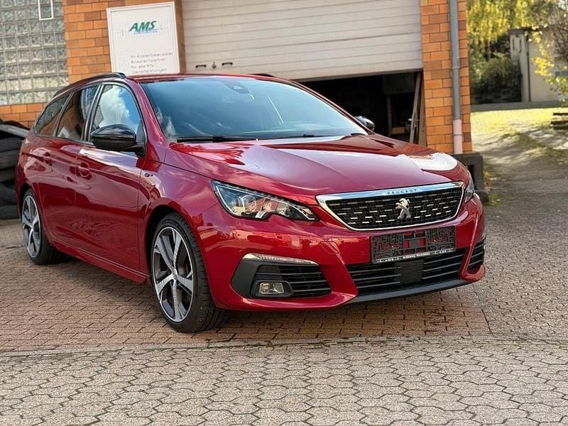 Rot Gebraucht 2019 Peugeot 308 GT Kombi | 16.590 € (Guter Preis) - Bild 1/4