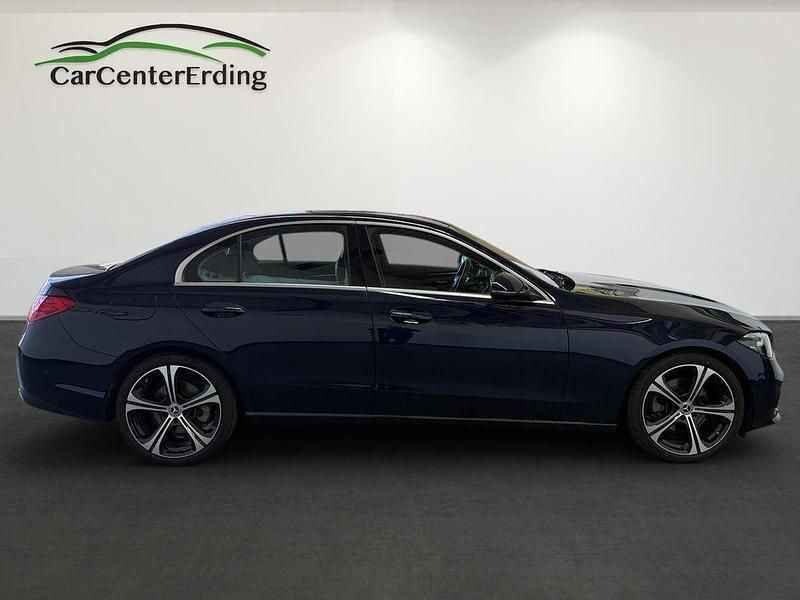 Gebraucht Mercedes C220 200 PS (147 kW) 2022 Blau Limousine